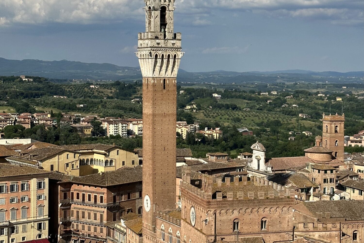 lucca to siena day trip